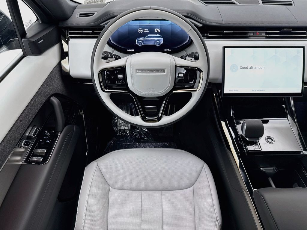 Thumbnail: 2026 Land Rover Range Rover Sport - 10