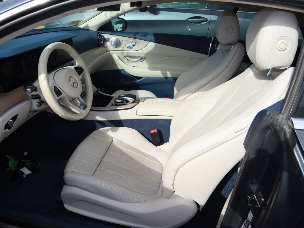 Thumbnail: 2018 Mercedes-Benz E-Class - 8