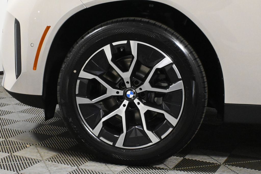 Thumbnail: 2026 BMW X3 - 12