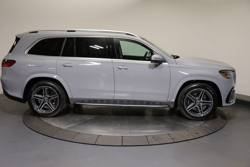 Thumbnail: 2026 Mercedes-Benz GLS - 8