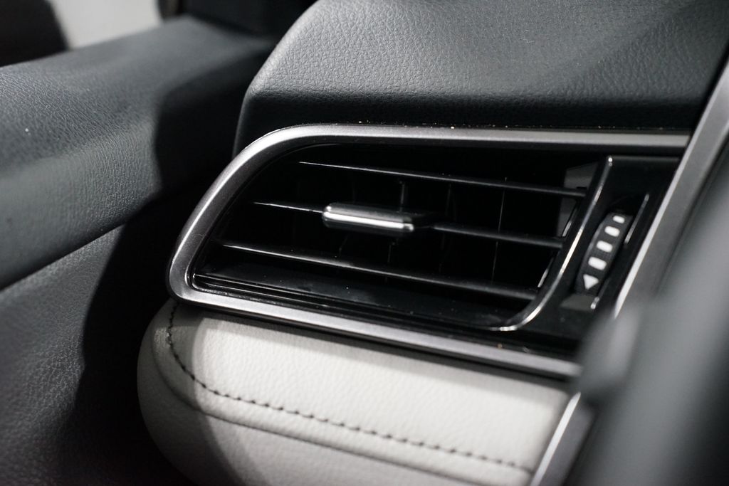 Thumbnail: 2024 Toyota Camry - 25