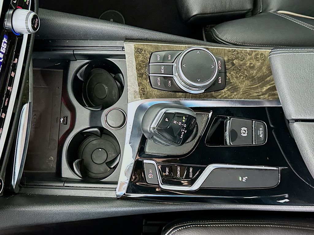 Thumbnail: 2019 BMW 5 Series - 17