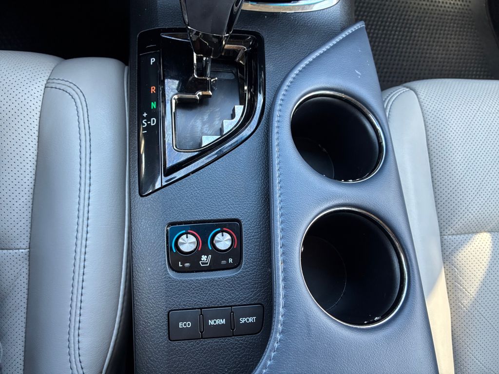 Used Car 2013 Toyota Avalon  For Sale Under $15,000 In Austin, Texas