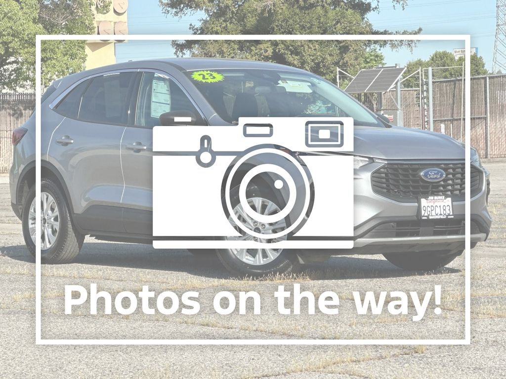 Iconic Silver Metallic 2023 Ford Escape Active FWD SUV / Crossover Front-Wheel Drive 8-Speed Automatic