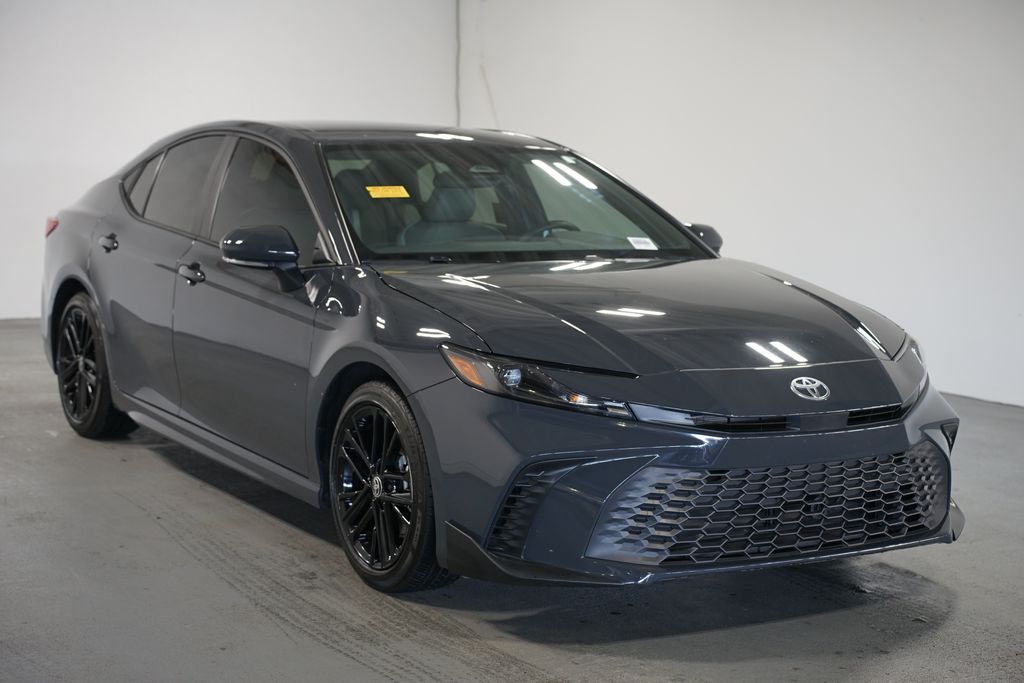 Thumbnail: 2025 Toyota Camry - 3