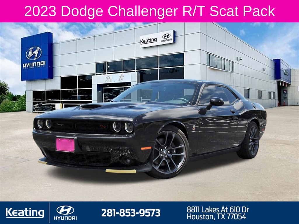 Pitch Black Clearcoat 2023 Dodge Challenger Coupe Rear-Wheel Drive 8-Speed Automatic