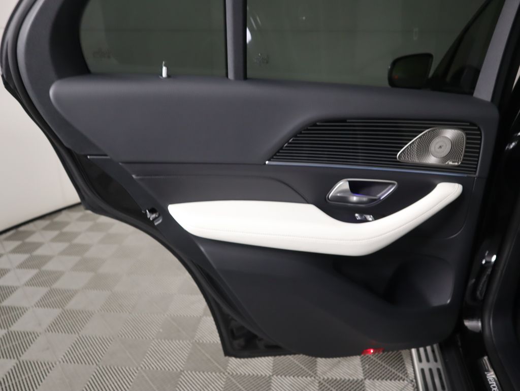 Thumbnail: 2026 Mercedes-Benz GLE - 28