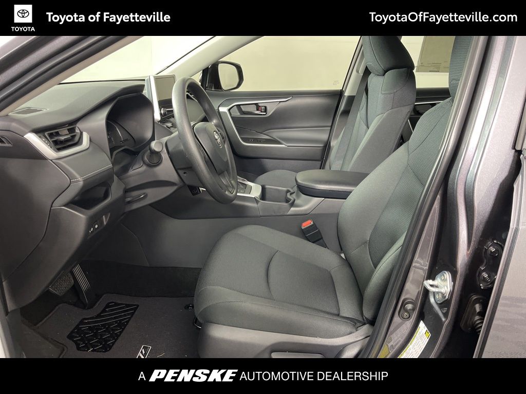 Thumbnail: 2025 Toyota RAV4 - 21