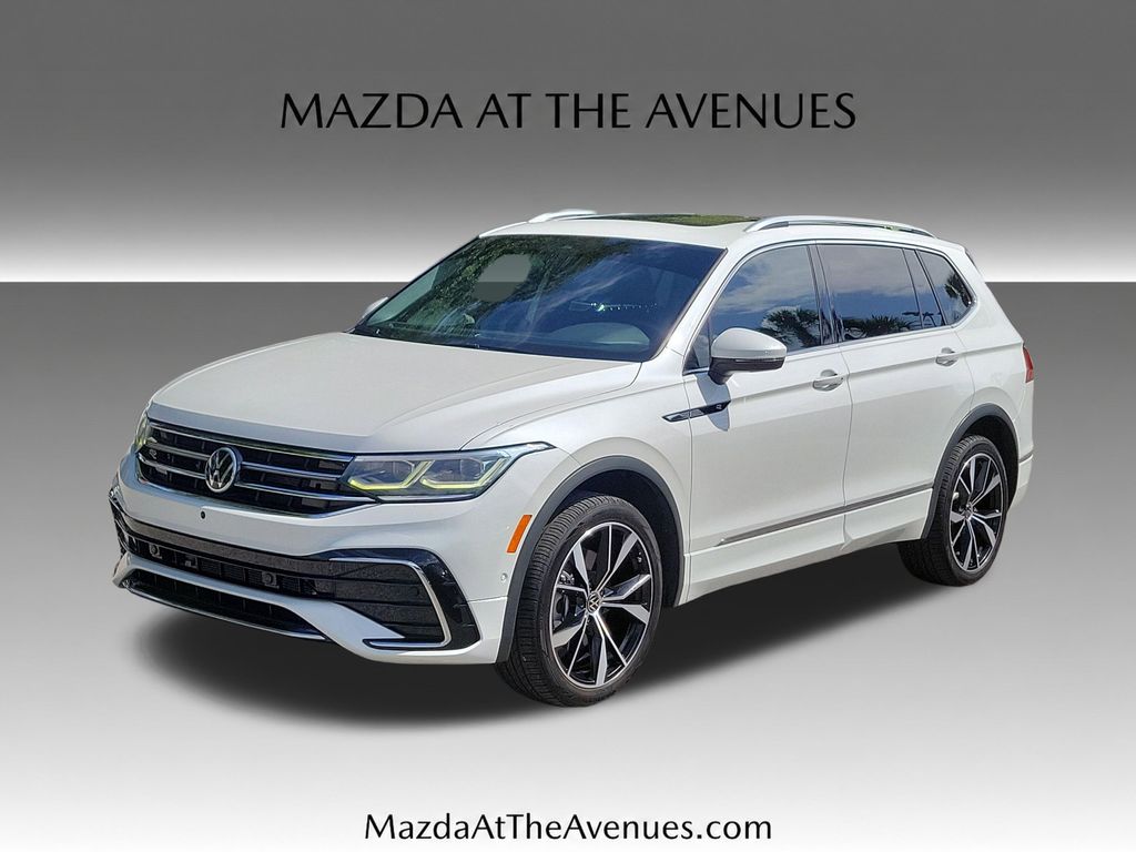 White 2022 Volkswagen Tiguan SUV / Crossover All-Wheel Drive 8-Speed Automatic