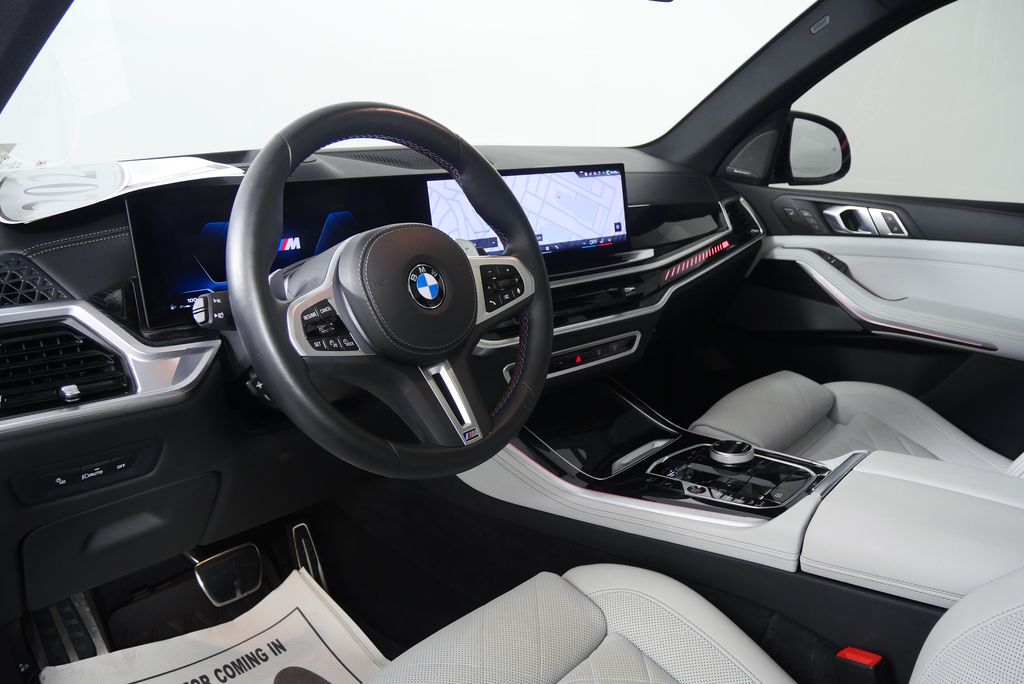 2024 BMW X5 M60i 13