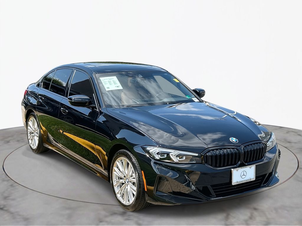 Thumbnail: 2024 BMW 3 Series - 3