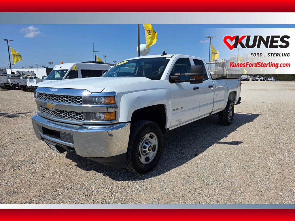 Summit White 2019 Chevrolet Silverado 2500HD Pickup Truck Four-Wheel Drive 6-Speed Automatic Overdrive