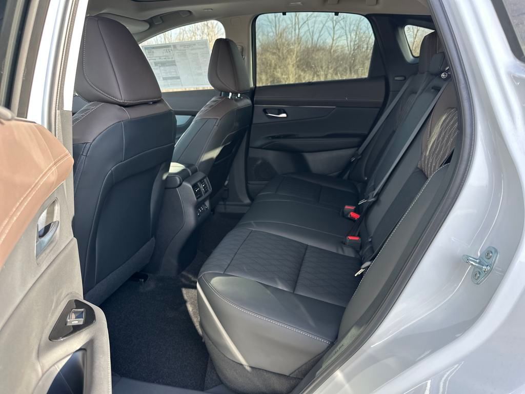 2025 Nissan Murano Platinum photo