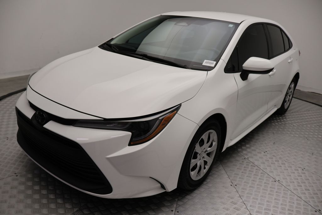 Thumbnail: 2025 Toyota Corolla - 2