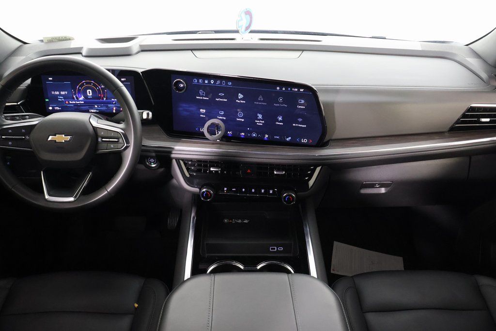 Thumbnail: 2025 Chevrolet Suburban - 7