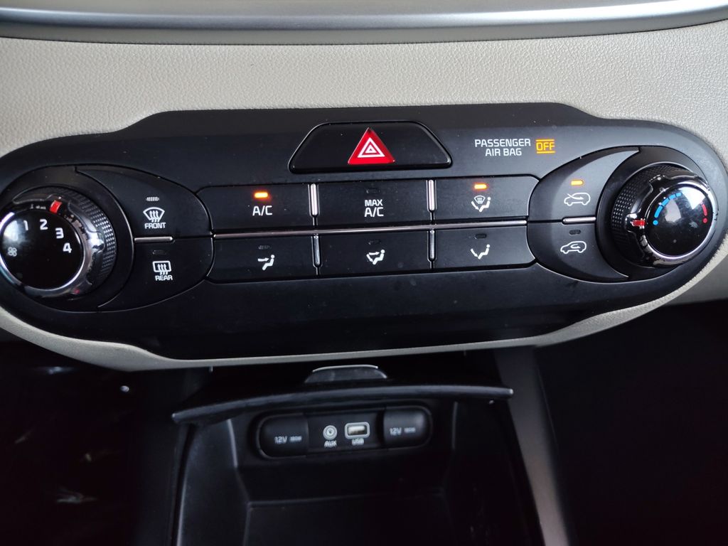 Used Car 2017 Kia Sorento  Lx For Sale Under $10,000 In Austin, Texas