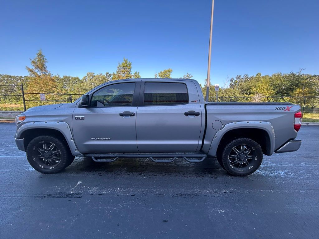 Thumbnail: 2016 Toyota Tundra - 2