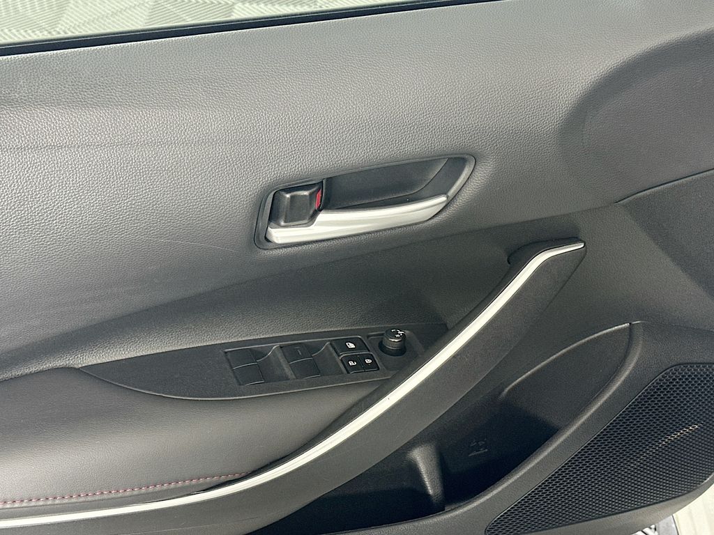 Thumbnail: 2023 Toyota Corolla - 17