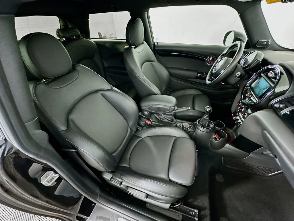 Thumbnail: 2017 MINI Cooper - 28