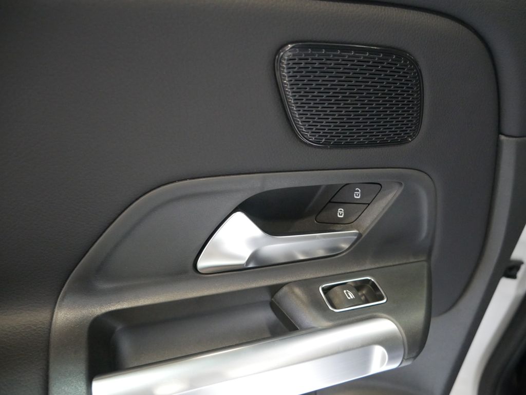 Thumbnail: 2026 Mercedes-Benz GLB - 23