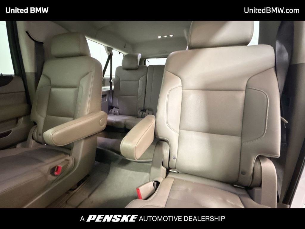 Thumbnail: 2019 GMC Yukon XL - 21