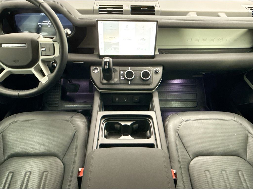 Thumbnail: 2022 Land Rover Defender - 16