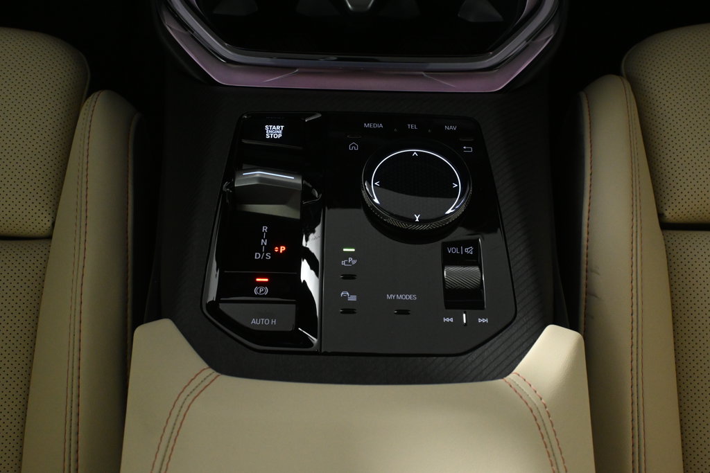 Thumbnail: 2026 BMW X3 - 22