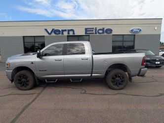 Billet Silver Metallic Clearcoat 2023 RAM 2500 Pickup Truck Four-Wheel Drive 6-Speed Automatic
