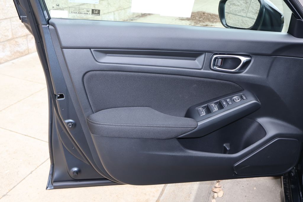 2025 Honda Civic Sport 14
