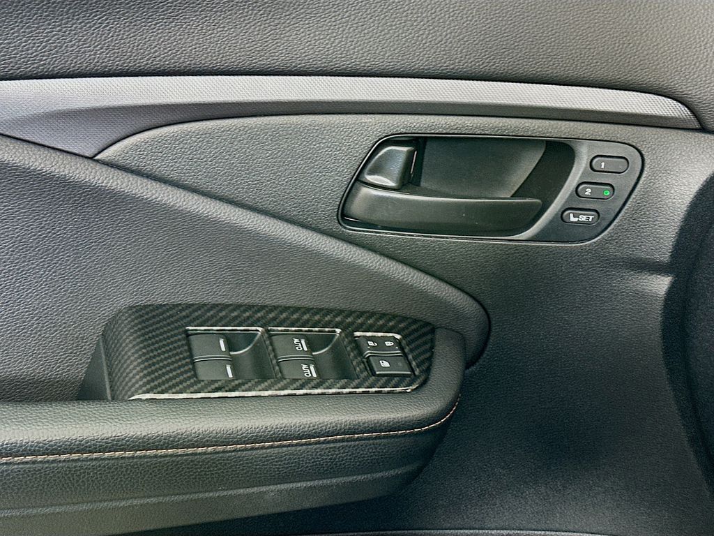 Thumbnail: 2023 Honda Passport - 17