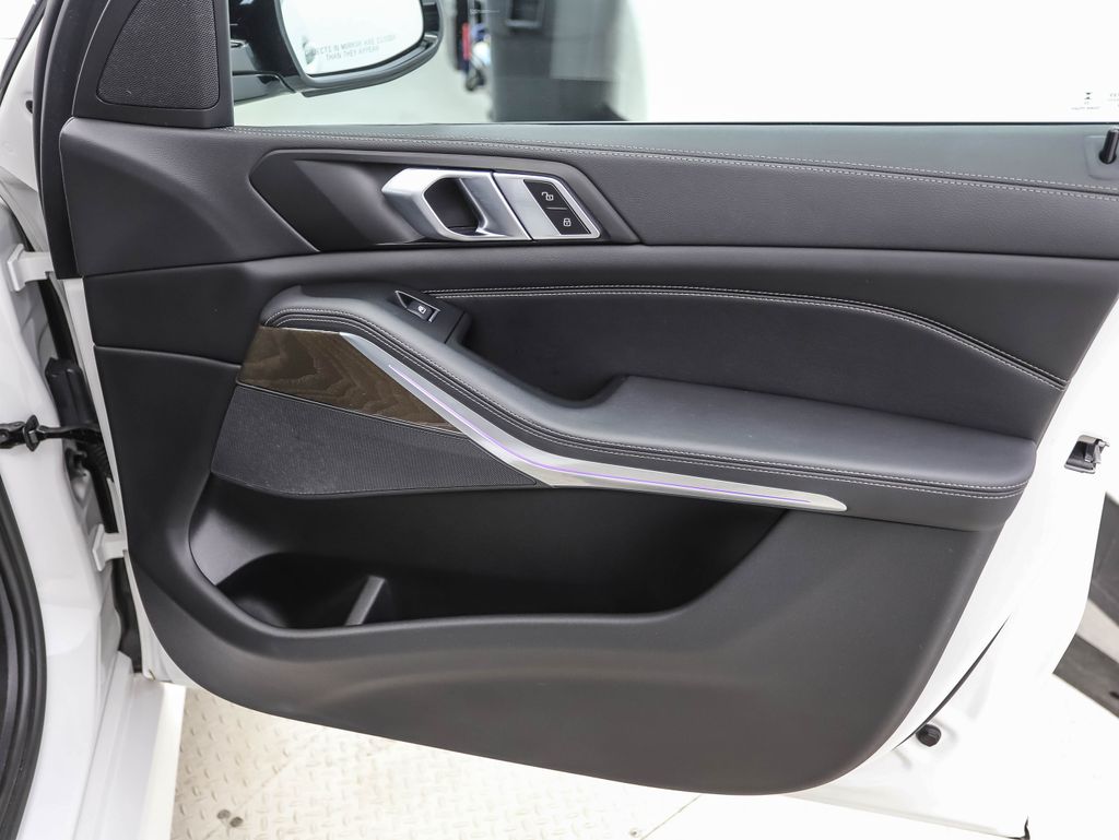 2023 BMW X5 xDrive40i 29