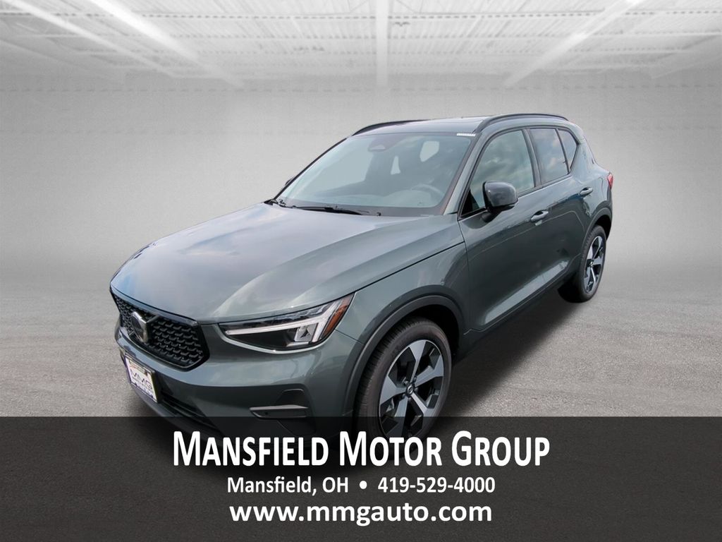 2026 Volvo XC40