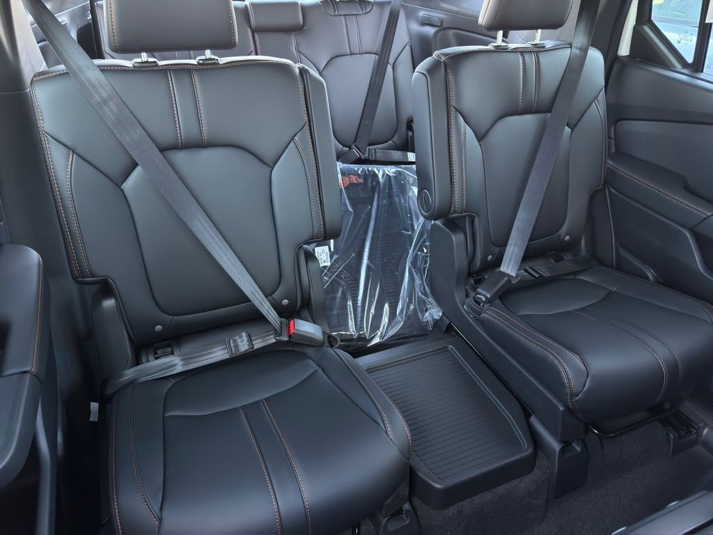 2025 Honda Pilot TrailSport White at Community Honda