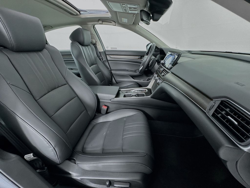 Used Car 2021 Honda Accord Hybrid  Touring For Sale Under $30,000 In Austin, Texas