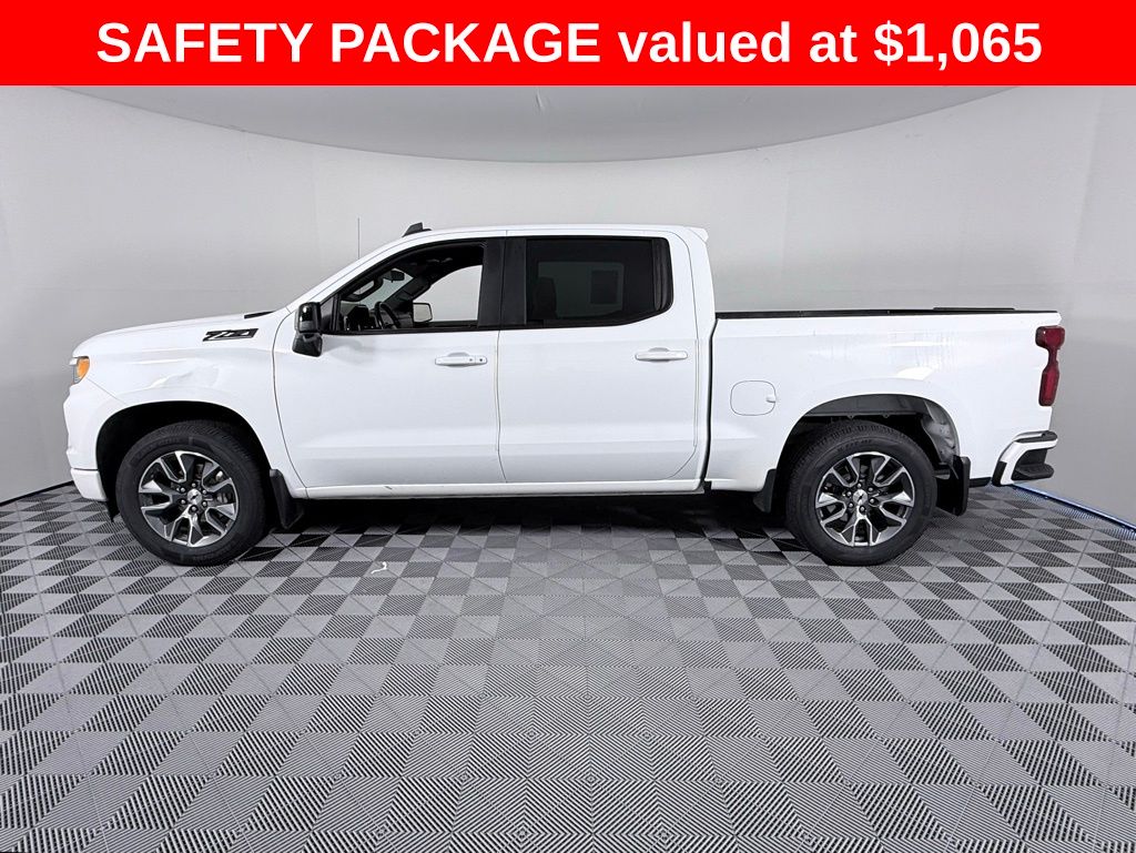 View vehicle photo 4