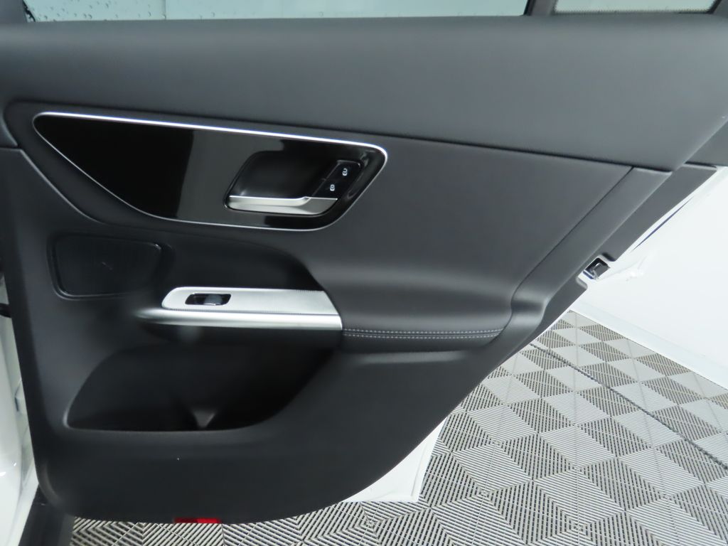 Thumbnail: 2026 Mercedes-Benz GLC - 28