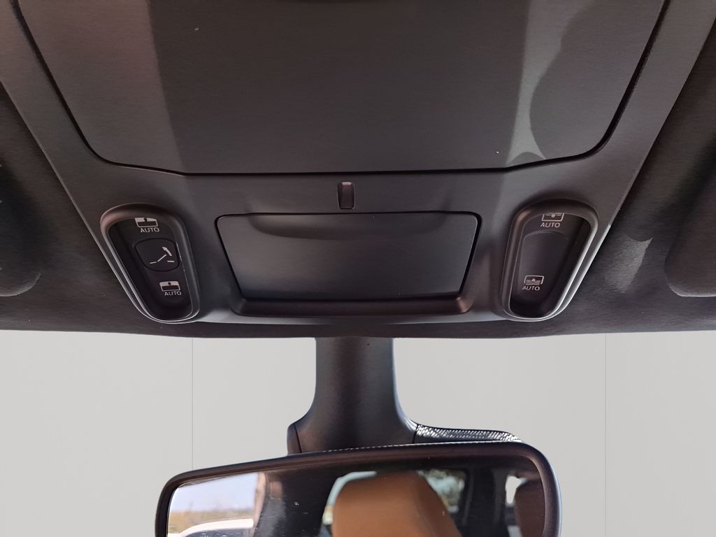 Used Car 2023 Chrysler Pacifica Hybrid  Pinnacle For Sale Under $35,000 In Austin, Texas