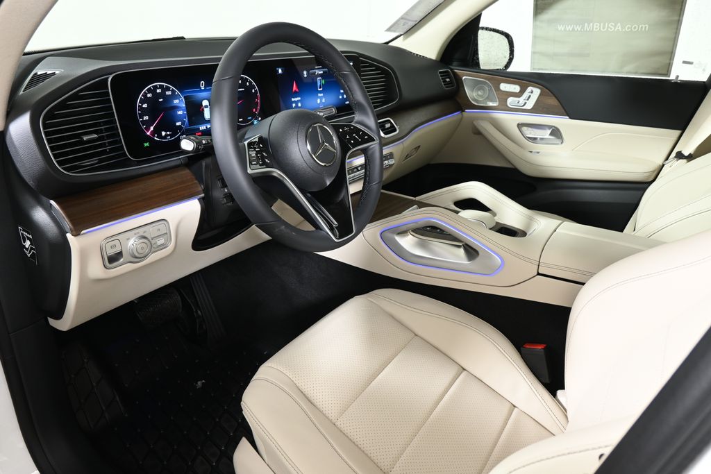 Thumbnail: 2026 Mercedes-Benz GLE - 13