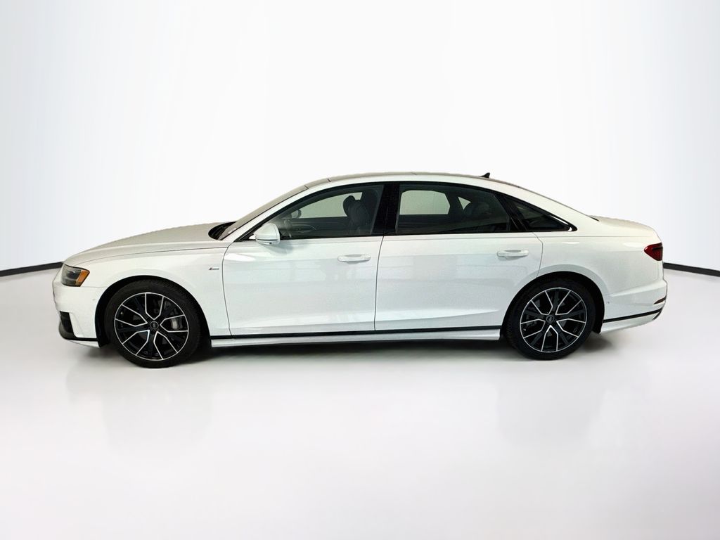 Thumbnail: 2021 Audi A8 - 8