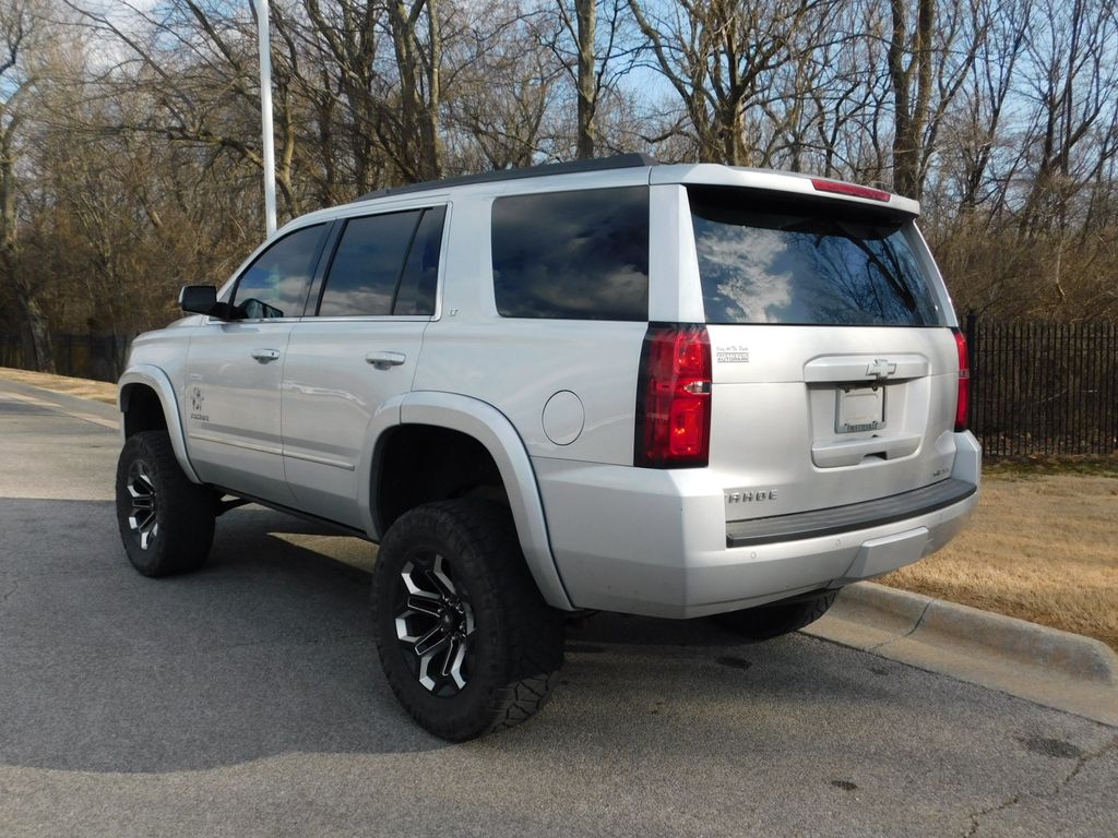 Thumbnail: 2019 Chevrolet Tahoe - 3