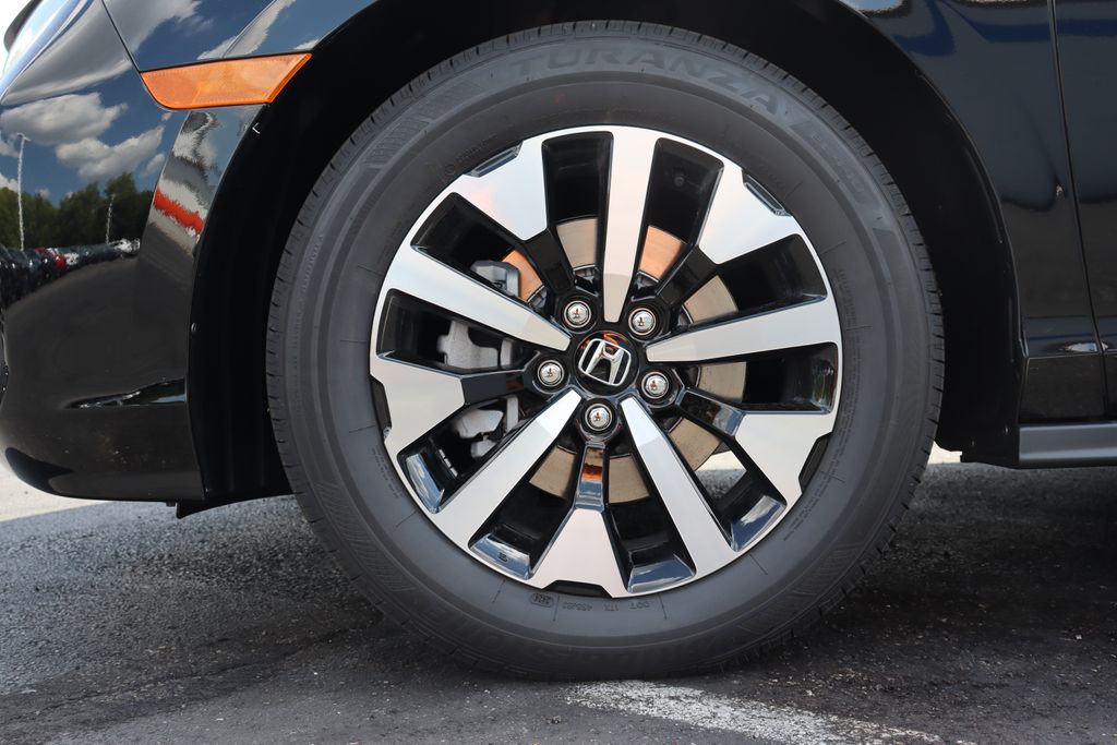 Thumbnail: 2026 Honda Odyssey - 10