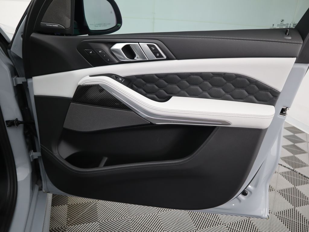 Thumbnail: 2026 BMW X5 - 26