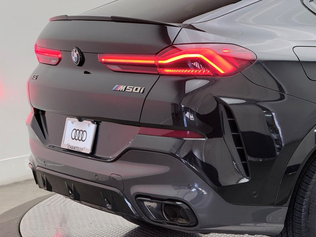 Thumbnail: 2022 BMW X6 - 14