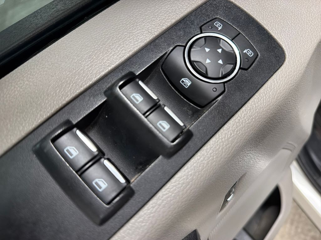 Used 2015 Silver Ford XL image 15