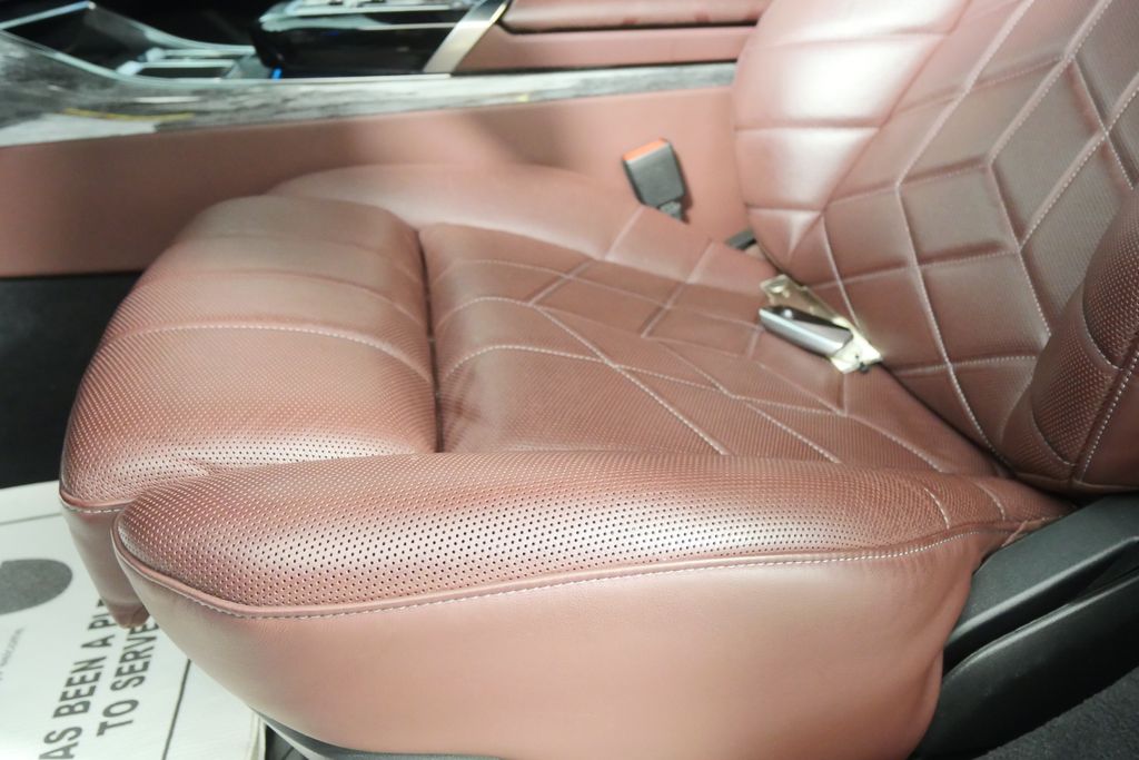 Thumbnail: 2023 BMW 7 Series - 10