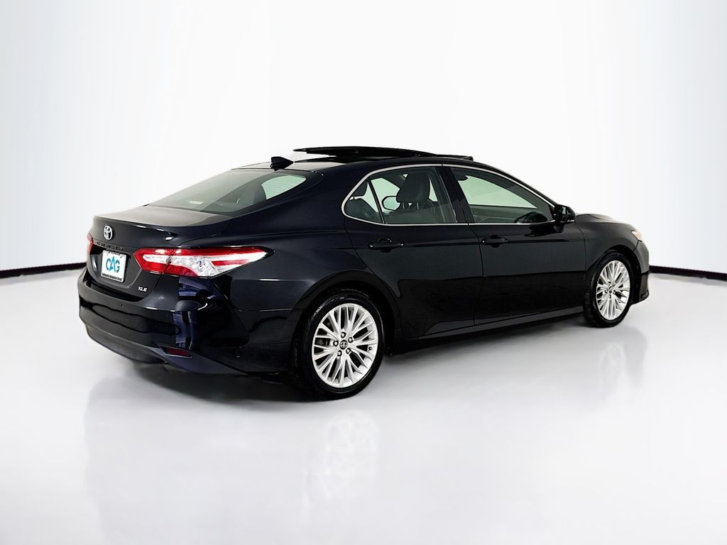 Used Car 2018 Toyota Camry  Xle For Sale Under $20,000 In Austin, Texas