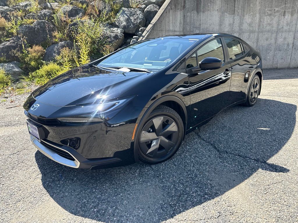 Midnight Black Metallic 2025 Toyota Prius Plug-In Hybrid Hatchback Front-Wheel Drive Continuously Variable Transmission