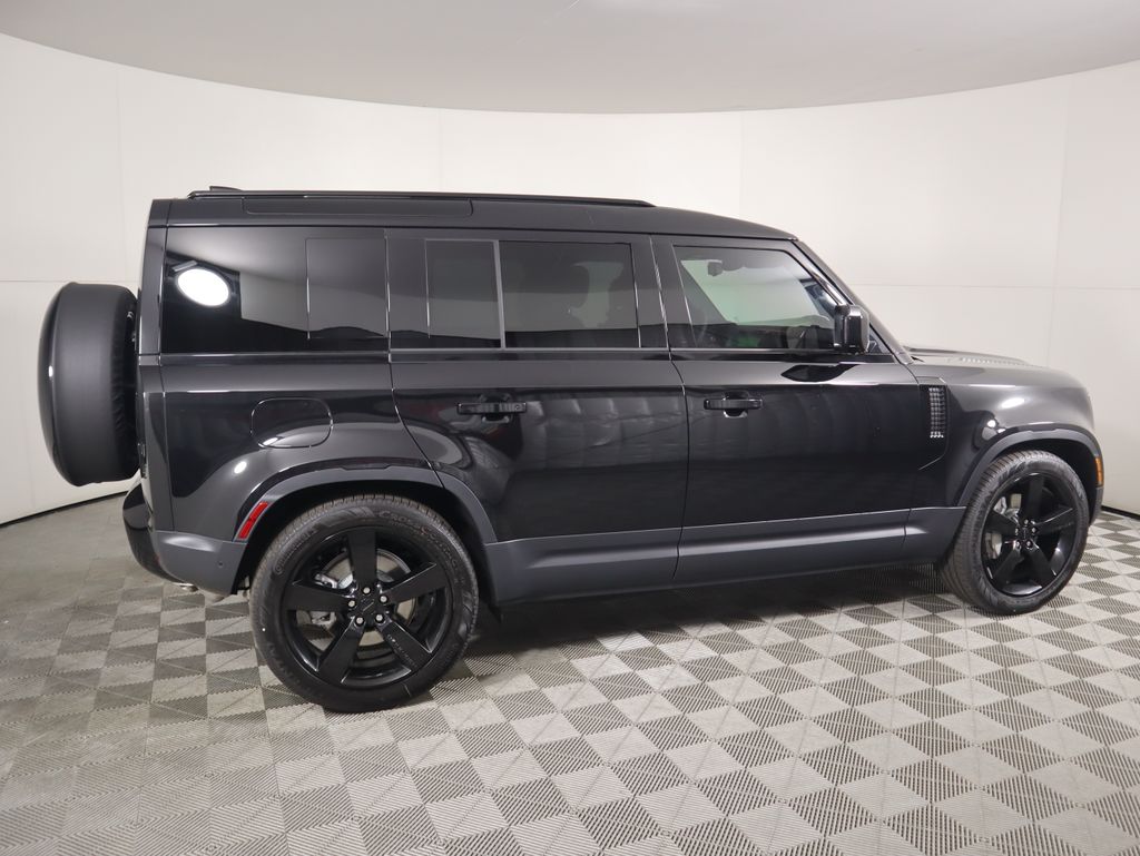 Thumbnail: 2026 Land Rover Defender - 4