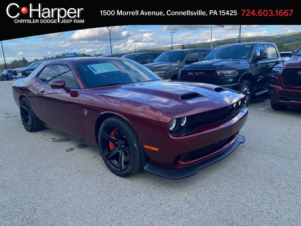 Octane Red Pearlcoat 2022 Dodge Challenger SRT Hellcat RWD Coupe Rear-Wheel Drive 8-Speed Automatic