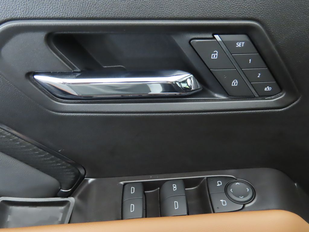 Thumbnail: 2025 GMC Canyon - 23